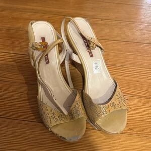Prada wedge size 37.5